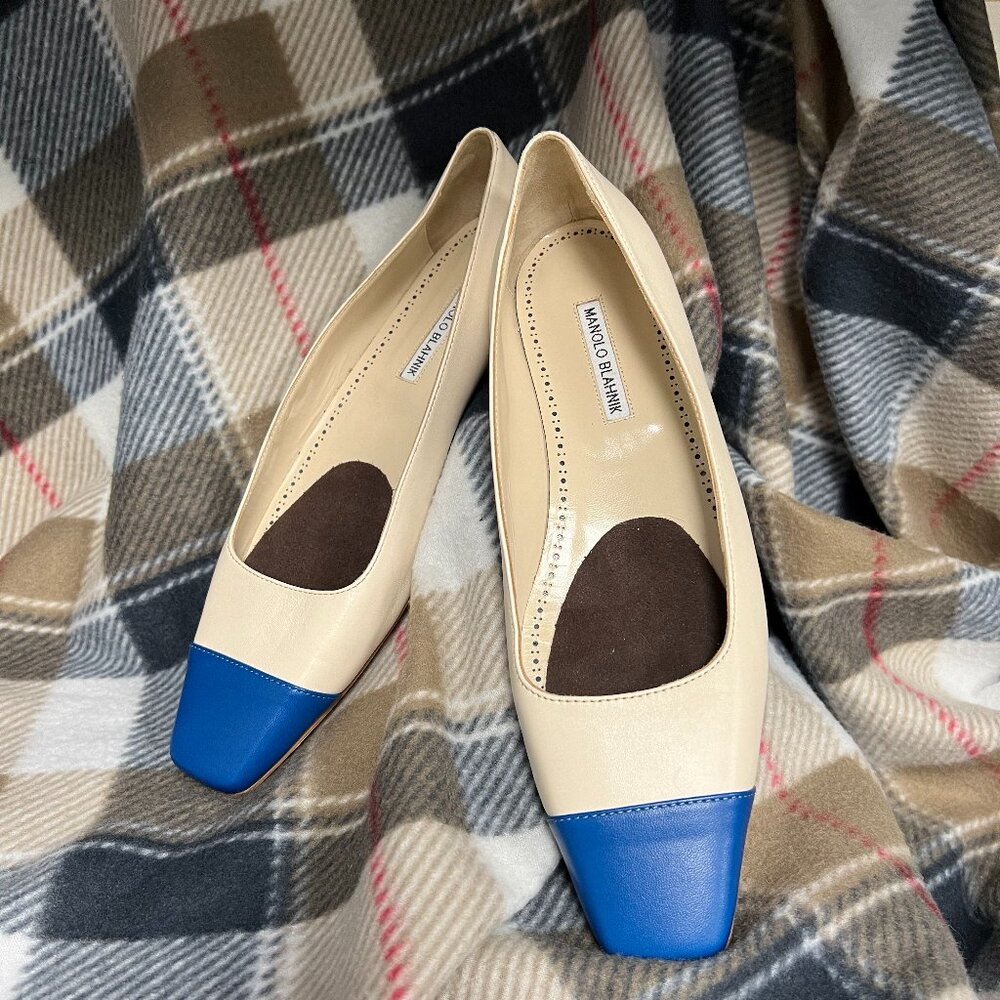 Manolo Blahnik Ballerina Flat with navy toe cap NWOT #Chanel #Fendi #Dior